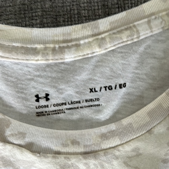 Under armour camouflage T-shirt - Picture 3 of 4